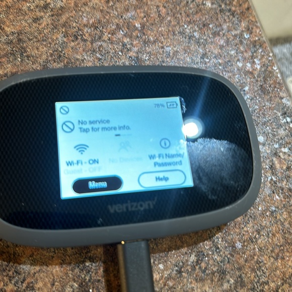 Jetpack Mifi Personal Hotspot WiFi 8800l Verizon internet box - Picture 4 of 4